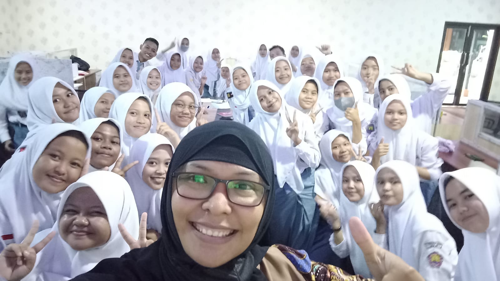 Belajar Programming dan AI untuk Siswa: Mulai dari Project